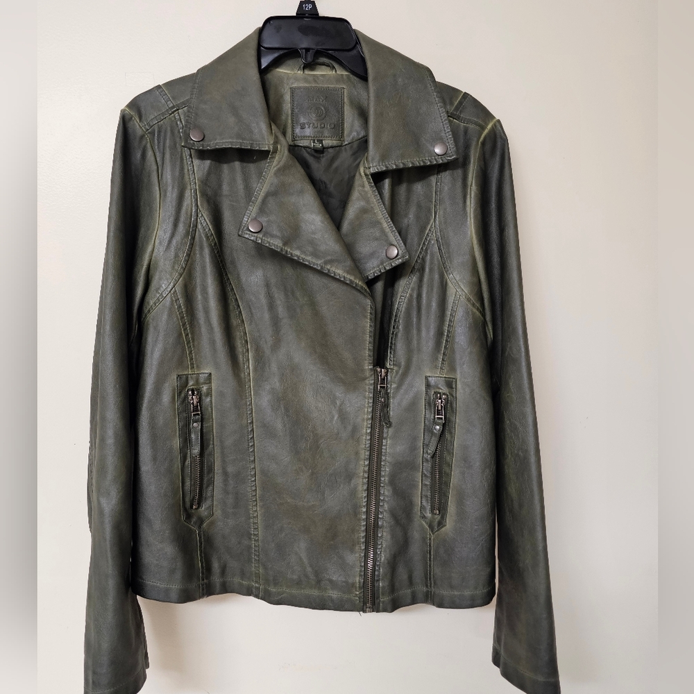 Max Studio Olive Green Leather Jacket - Picture 3 of 13